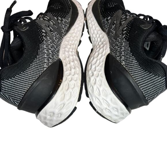 New Balance Women's black and white Competition Running Shoes sneakers - Picture 7 of 12